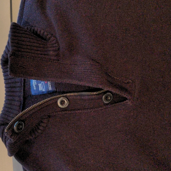 XL American Eagle 1/4 zip sweater - Picture 3 of 5